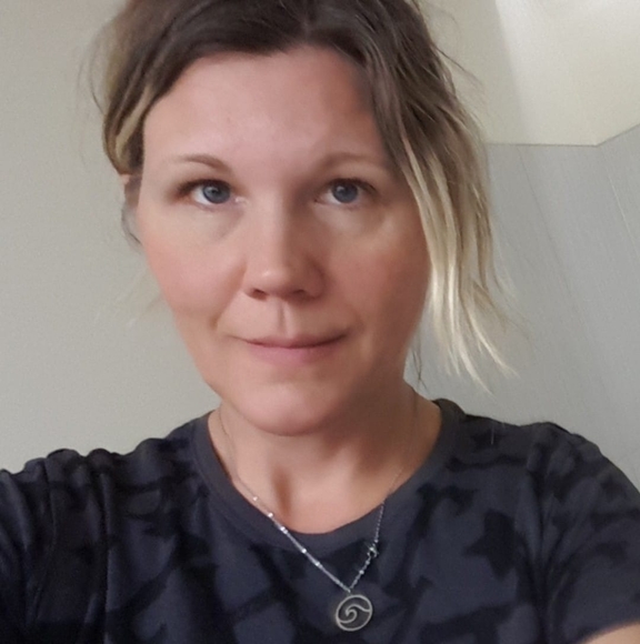 Meet your Posher, Valerie - Picture 1 of 1